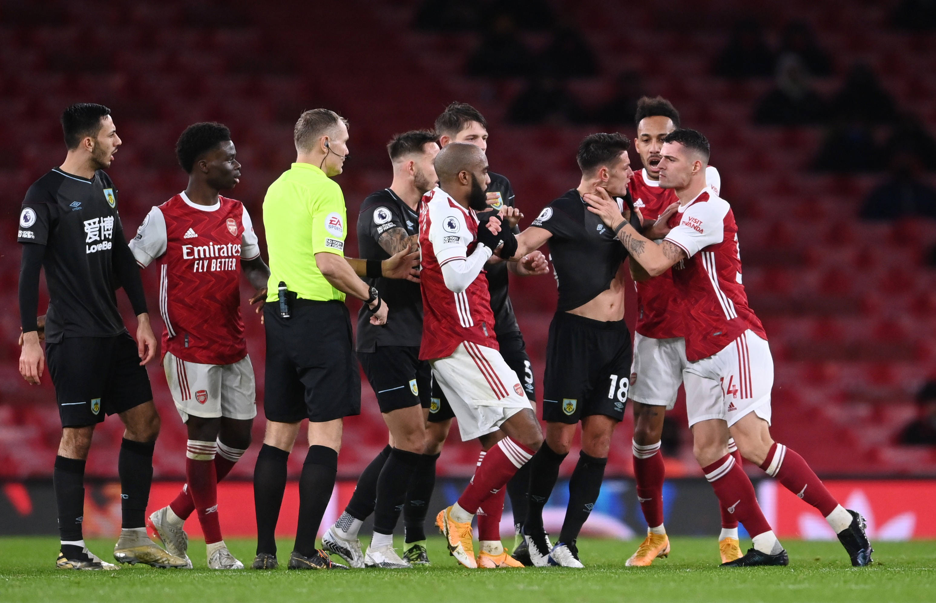 并在队史执 并在队史执