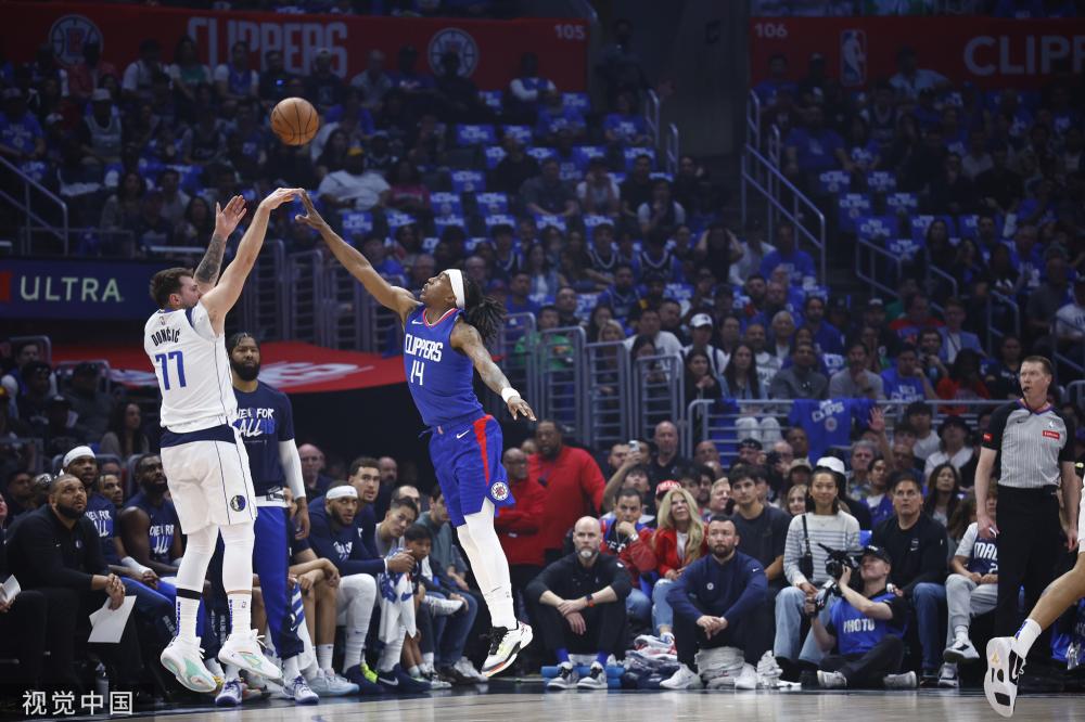 LOL老头杯赛制大改，决赛成中韩对决！网友：实力差距有点大.